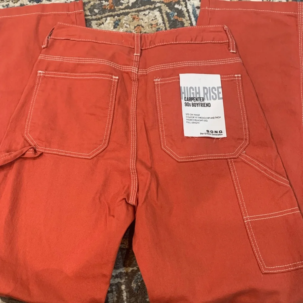 NWT S.O.N.G. Carpenter 90s Boyfriend Jeans Burnt Orange Women’s Size 28/7 - Picture 4 of 9